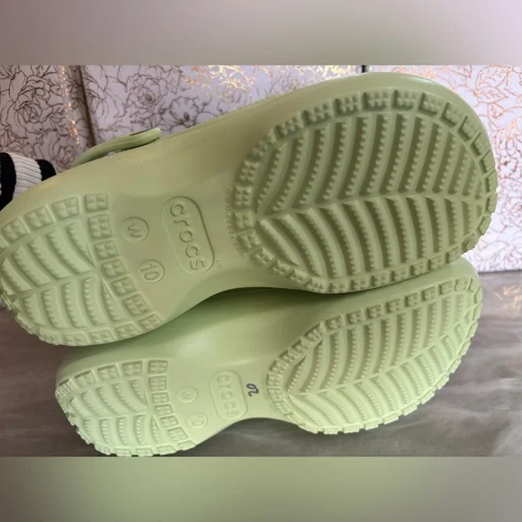 Crocs Iconic Comfort Light Green Women's Clog Slip-On Size 10. NWOT New - Picture 5 of 7